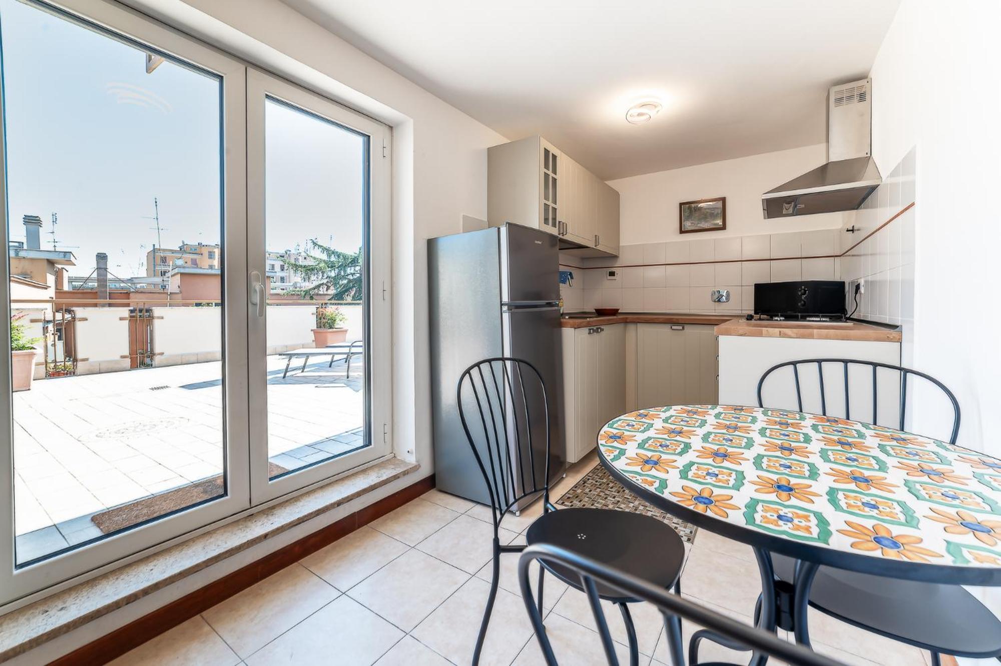 Consoli Penthouse - Terrace With A View On Saint Peter's Rome